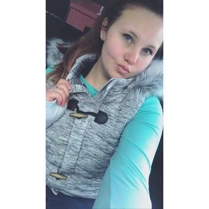 Meet your Posher, Makayla